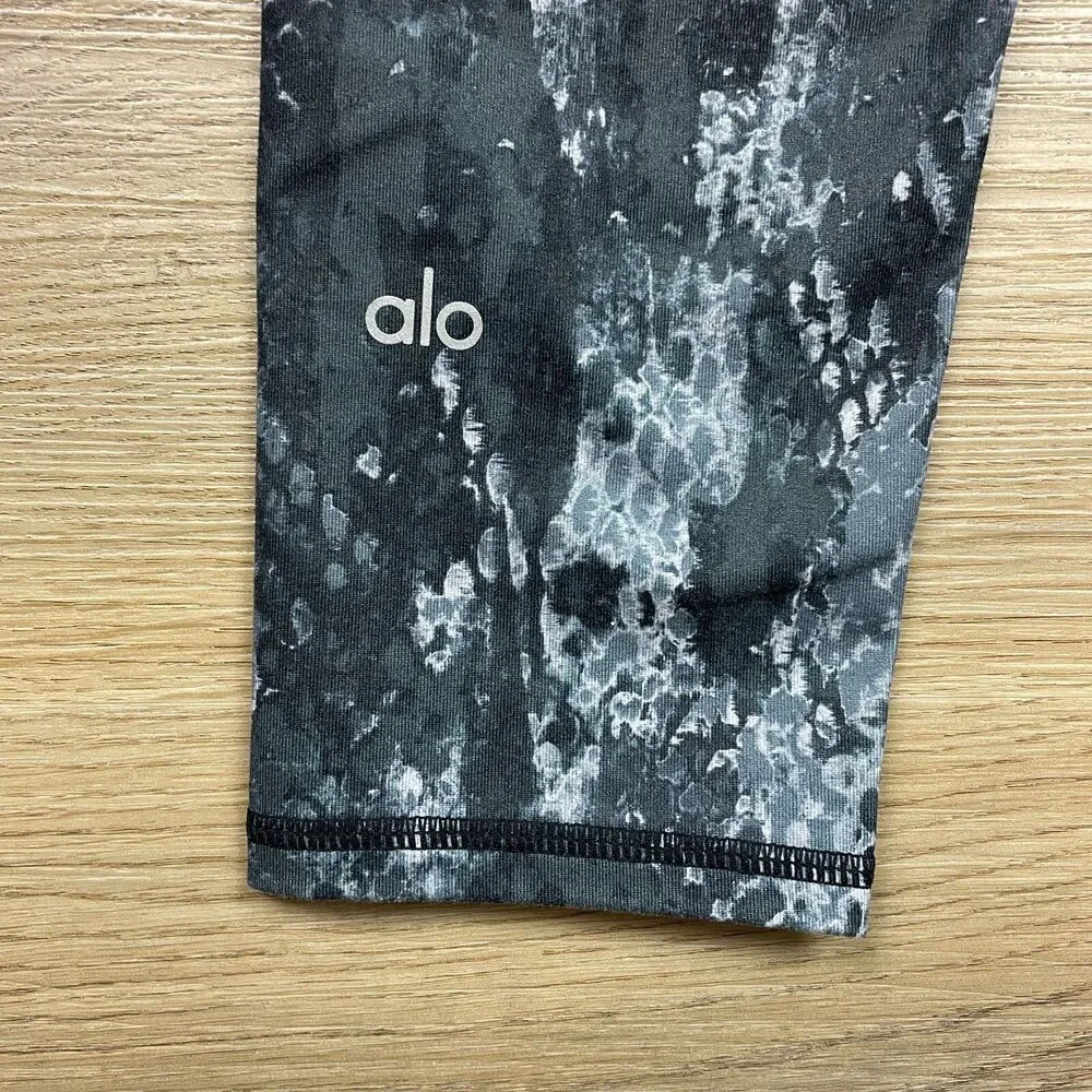 ALO Leggings Womens Extra Small Gray Yoga Animal Print Active Lightweight Active